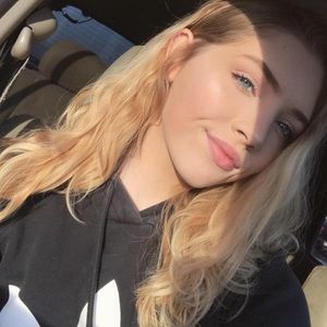 Meet your Posher, Molly